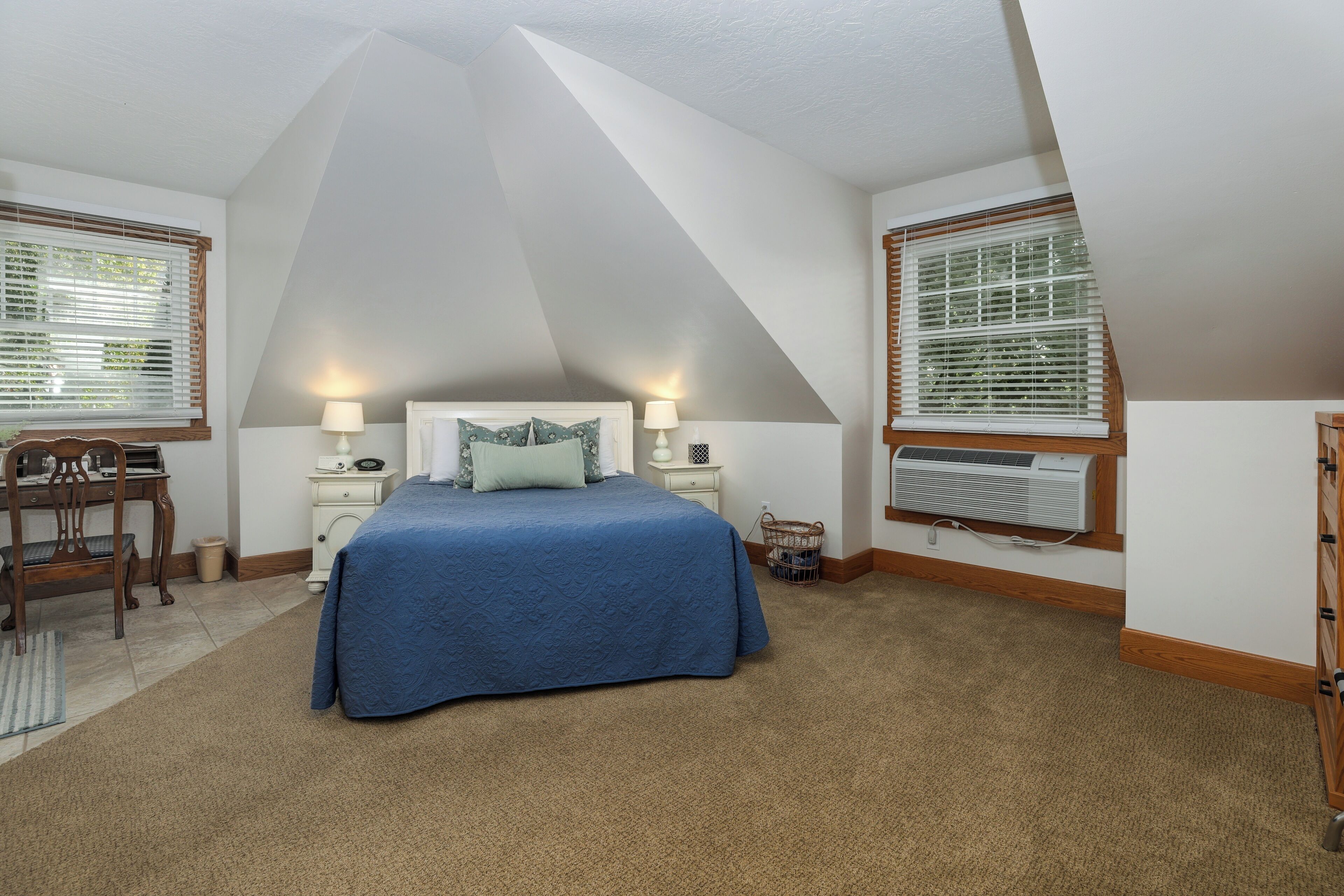 Classic Room, City View | Free WiFi