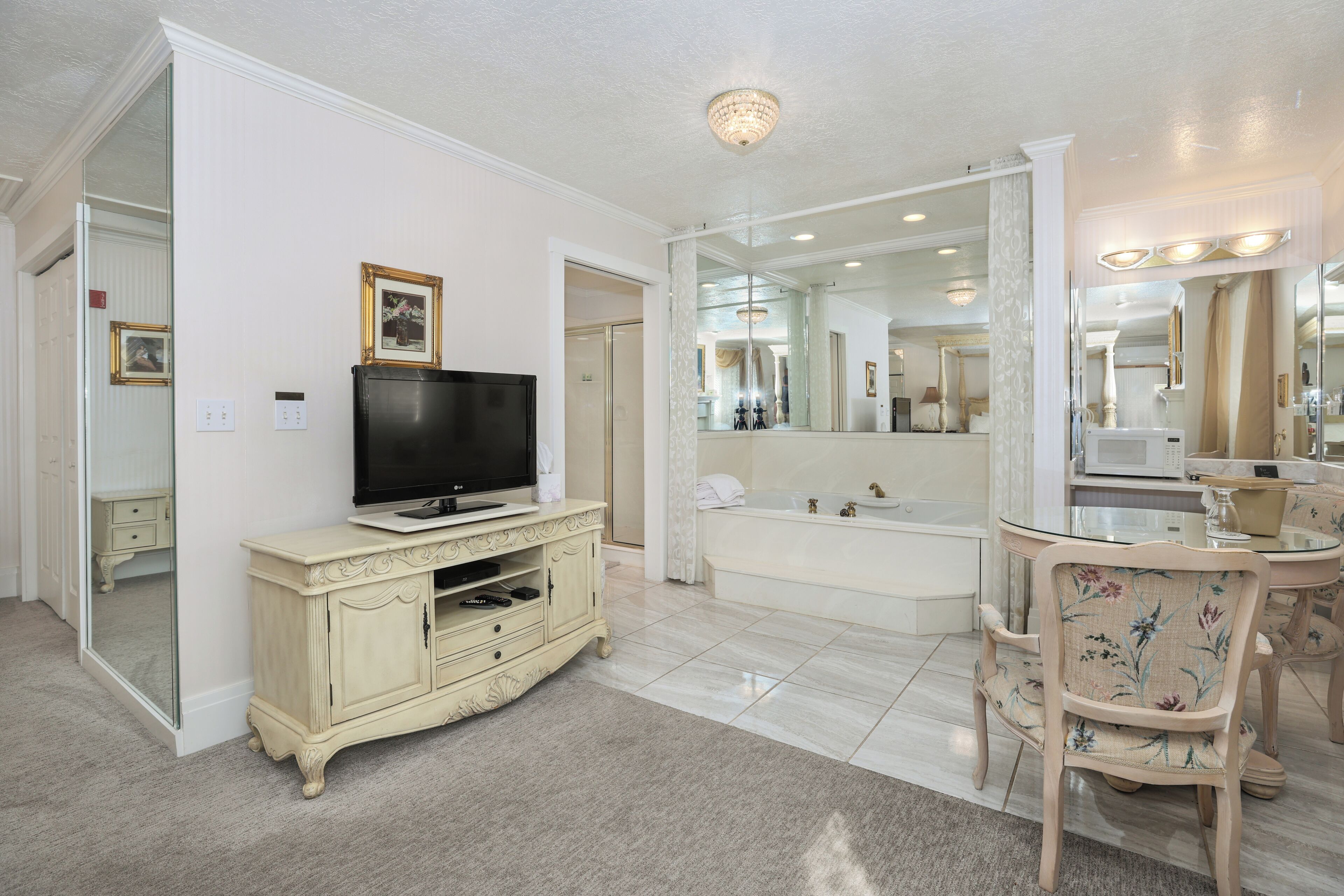 Deluxe Room, Mountain View | Interior