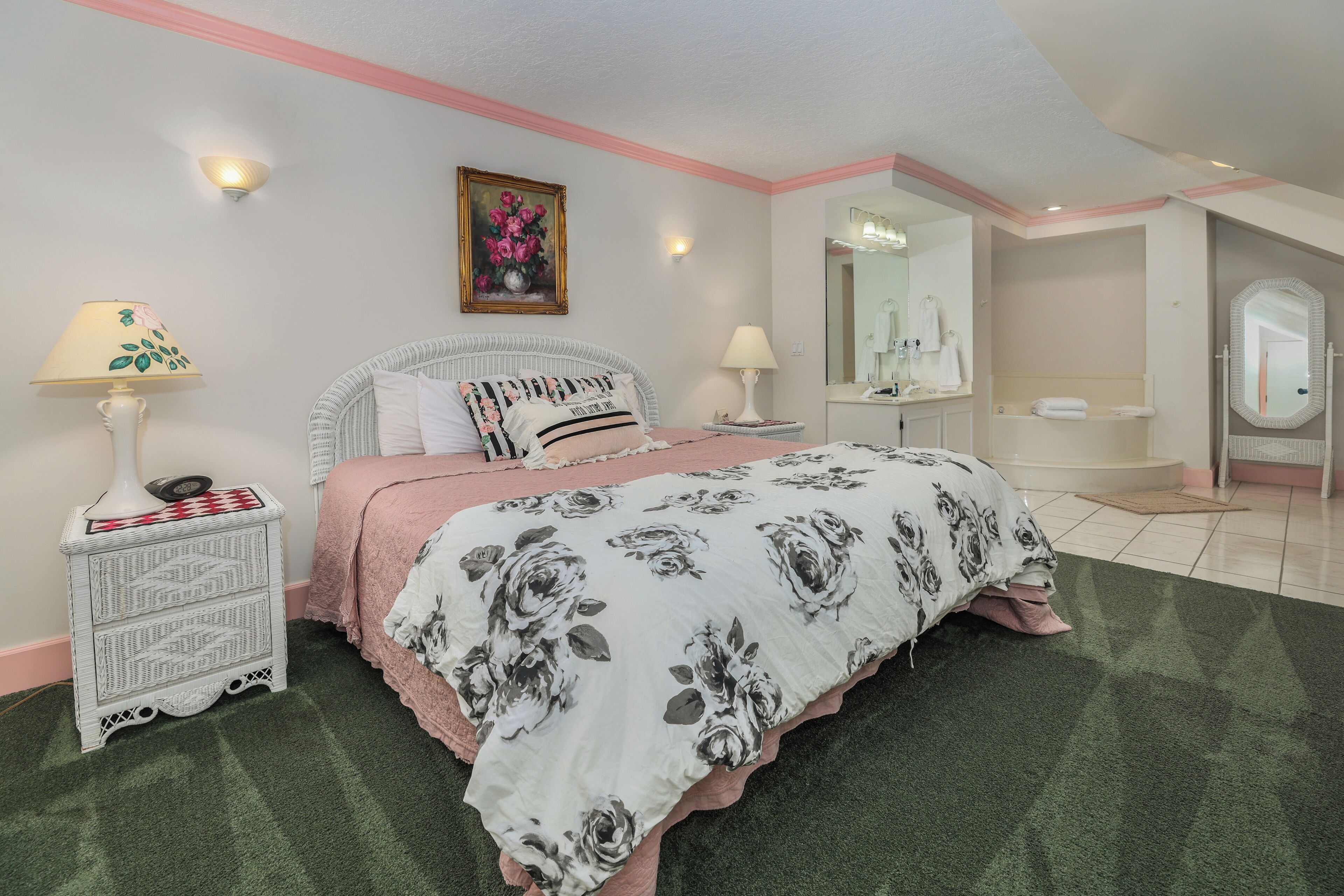 Comfort Room, Mountain View | Free WiFi