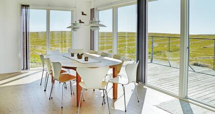 Amazing home in Lemvig with sauna
