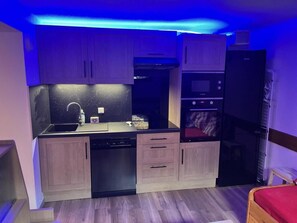 Fridge, microwave, oven, dishwasher - 1st floor, swimming pool, sauna, hammam, parking, ski locker, 26m², Valloire (Valloire)