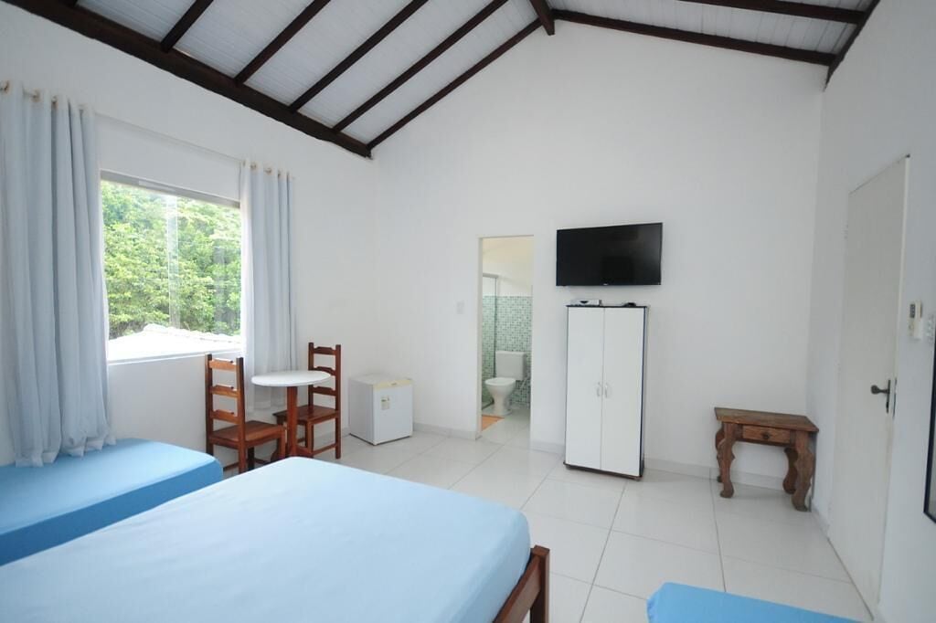 标准四人房 | 免费 WiFi