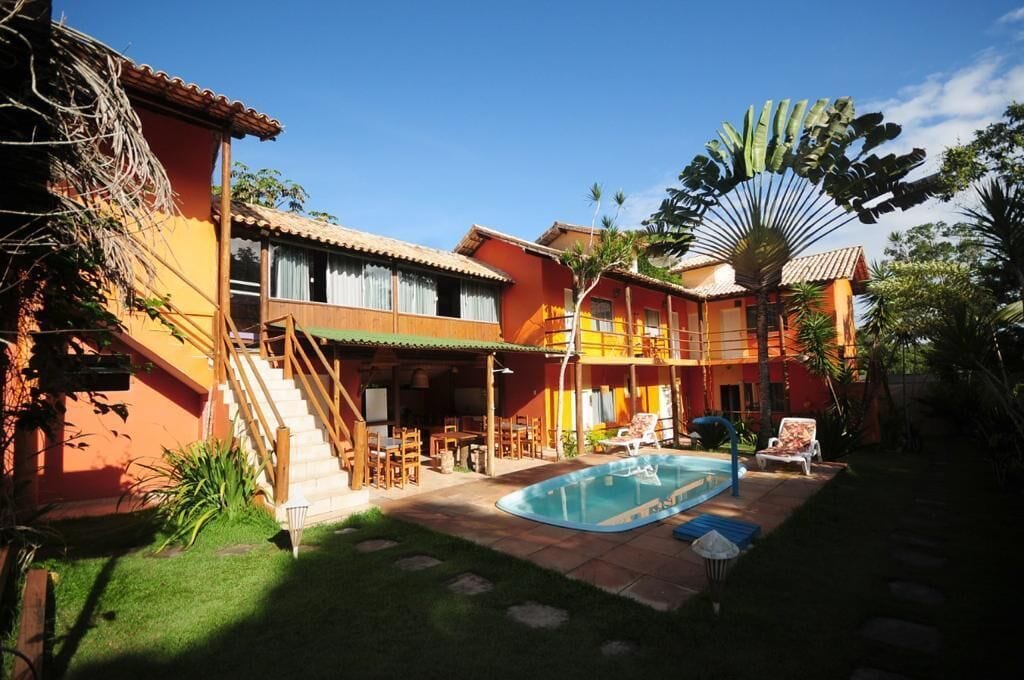 Hồ bơi ngoài trời 