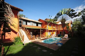 Outdoor pool - Mandacaru Pousada (Porto Seguro)