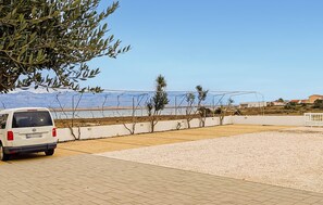 Property grounds - Amazing apartment in Vir with WiFi (Vir)