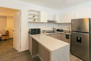 Fridge, microwave, stovetop, coffee/tea maker - w* | Enchanting 2BR w/ Perfect Terrace in Cusco (Cusco)