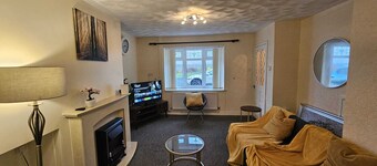 OG stays IV- Free wifi, Free Parking, Near Nissan & Stadium