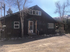 Exterior - Sleeps 15, mountain cabin with mountain and river views. Close to Wolf Creek Ski, on-site river fishing 3/4 mile, snowmobiling, UTV/ATV trails nearby. Duplex Unit rent Aspen@ Riverbend for large groups. (South Fork)