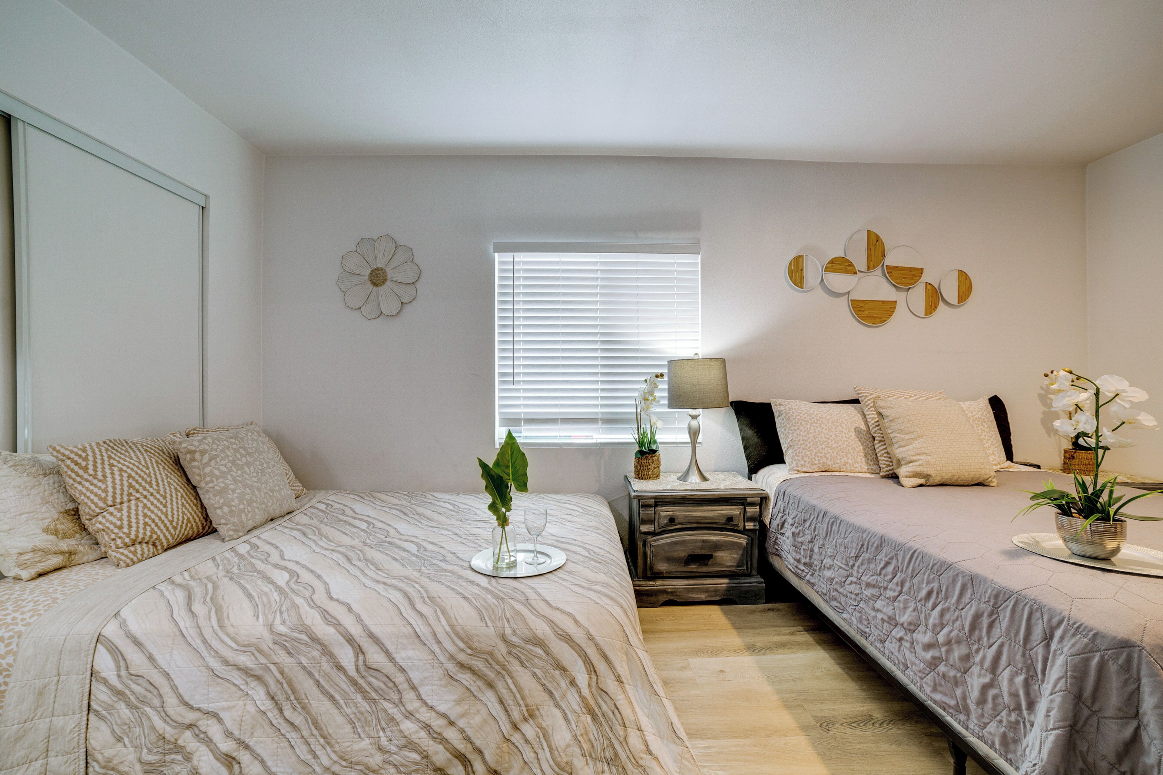 1 bedroom, desk, iron/ironing board, travel cot
