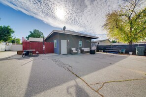 Exterior - Work & Play! Extended Stay 2 Mi to Dtwn Riverside (Riverside)