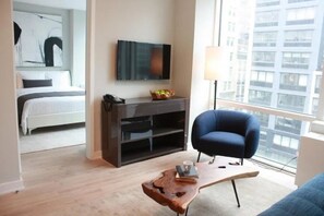1 slaapkamer, een strijkplank/strijkijzer, beddengoed