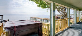 Lakefront, Private Pier! Quiet Lake Livingston Gem