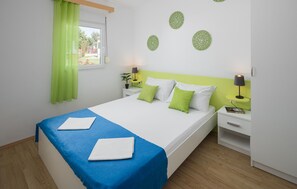 3 habitaciones, cuna de viaje y wifi gratis