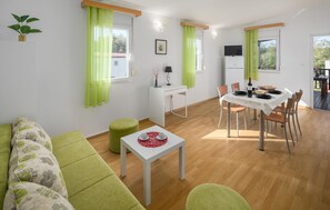 Interior - Beautiful home in Tinjan (Tinjan)
