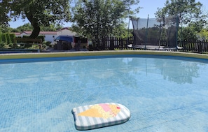 Pool - Amazing home in Tinjan (Tinjan)