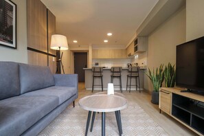 TV - w* | Beautiful 2BR w/ Balcony  in Miraflores (Miraflores)