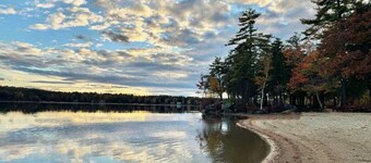 Suissevale Lake Retreat - Hot Tub, Beach and Games