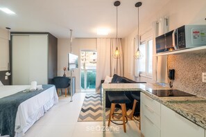 Apartment | 1 bedroom, free WiFi - Your Stay With Comfort in a Building With a Pool and the Beach Just Steps Away in Itapua - Psps (Salvador)