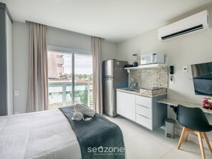 Apartment | 1 bedroom, free WiFi - Your Stay With Comfort in a Building With a Pool and the Beach Just Steps Away in Itapua - Psps (Salvador)