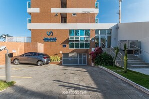 Exterior - Your Stay With Comfort in a Building With a Pool and the Beach Just Steps Away in Itapua - Psps (Salvador)