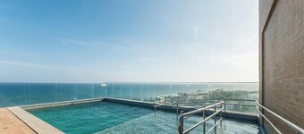 Your Stay With Comfort in a Building With a Pool and the Beach Just Steps Away in Itapua - Psps