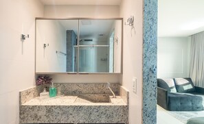 Basic Apartment | Bathroom | Shower - Your Stay With Comfort in a Building With a Pool and the Beach Just Steps Away in Itapua - Psps (Salvador)
