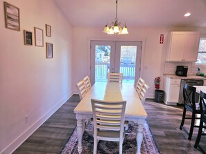 Dining - Grand Rapids Area Stay, Shopping and Entertainment (Wyoming)