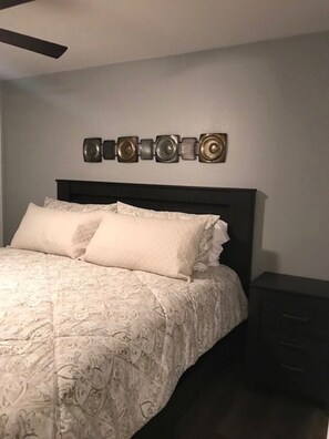 Iron/ironing board, WiFi, bed sheets - Cozy 1-Bedroom 1-Bath condo in lovely Scottsdale (Scottsdale)