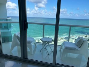 Interior - Ocean front luxury apartment in North Miami with all the amenities (Hollywood)