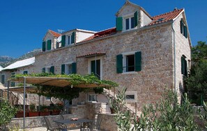 Exterior - Amazing apartment in Bol with WiFi (Bol)