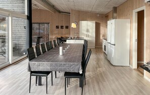 Dining - Beautiful home in Hadsund with WiFi (Hadsund)