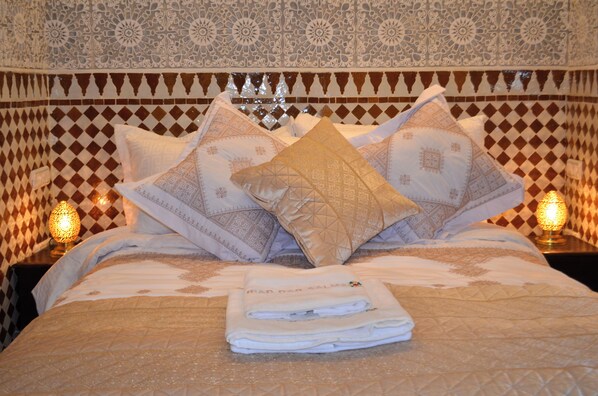 Double Room, Park View, Executive Level | In-room safe, blackout curtains, soundproofing, free WiFi