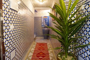 واجهة المنشأة