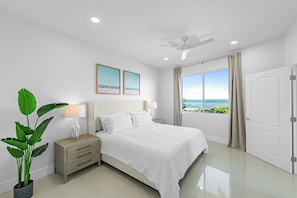 3 bedrooms, iron/ironing board, Internet, bed sheets - Turtle Cove, Luxury Sea Front Family Escape (George Town)