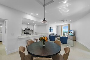 Interior - Turtle Cove, Luxury Sea Front Family Escape (George Town)