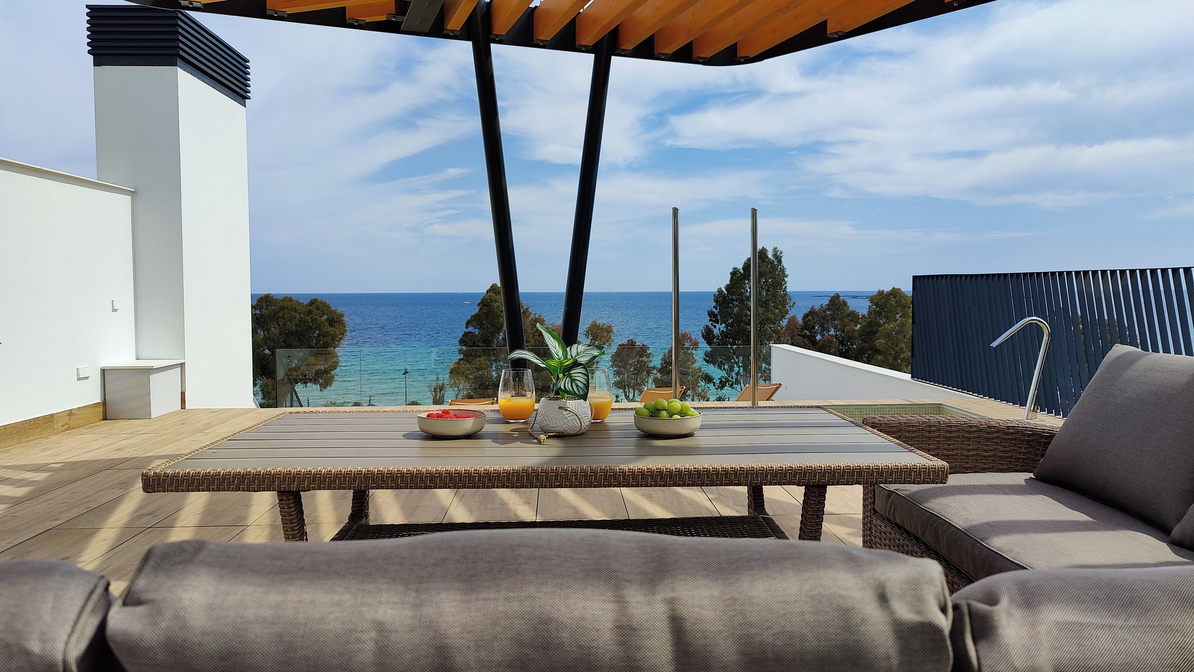 Sea Front Luxury Penthouse | Terrace/patio