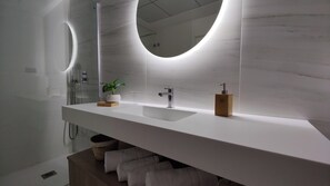 Sea Front Luxury Penthouse | Salle de bain