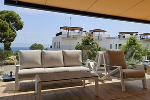 Beach Front Residence | Balcony view - Allonbay Apartments (Villajoyosa)