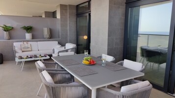 Modern Apartment | Terraza o patio