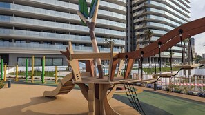 Children's area - Sunset Cliffs Apartments Tower 1 (Benidorm)
