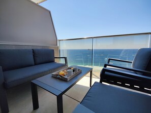 Sunny Aparts | Terrace/patio - Sunset Cliffs Apartments Tower 1 (Benidorm)