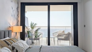 Free WiFi, bed sheets - Sunset Cliffs Apartments Tower 2 (Benidorm)