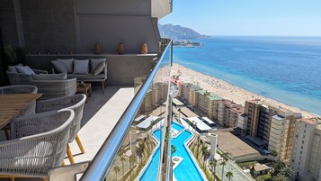 Relax & Enjoy | Terraza o patio