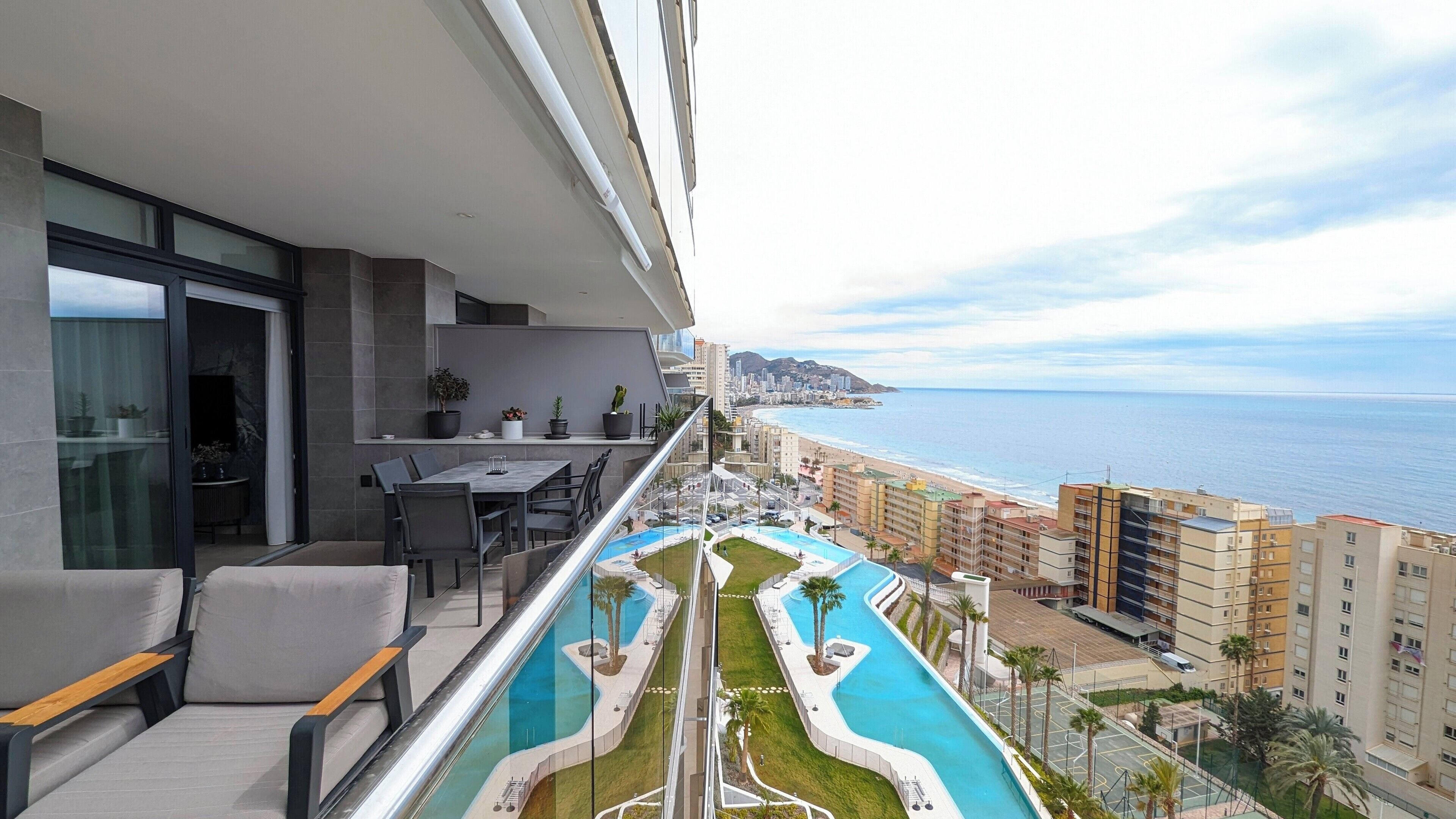 Magic Apartment | Vue depuis le balcon