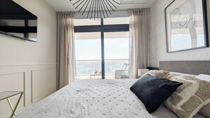 Free WiFi, bed sheets - Sunset Cliffs Apartments Tower 2 (Benidorm)