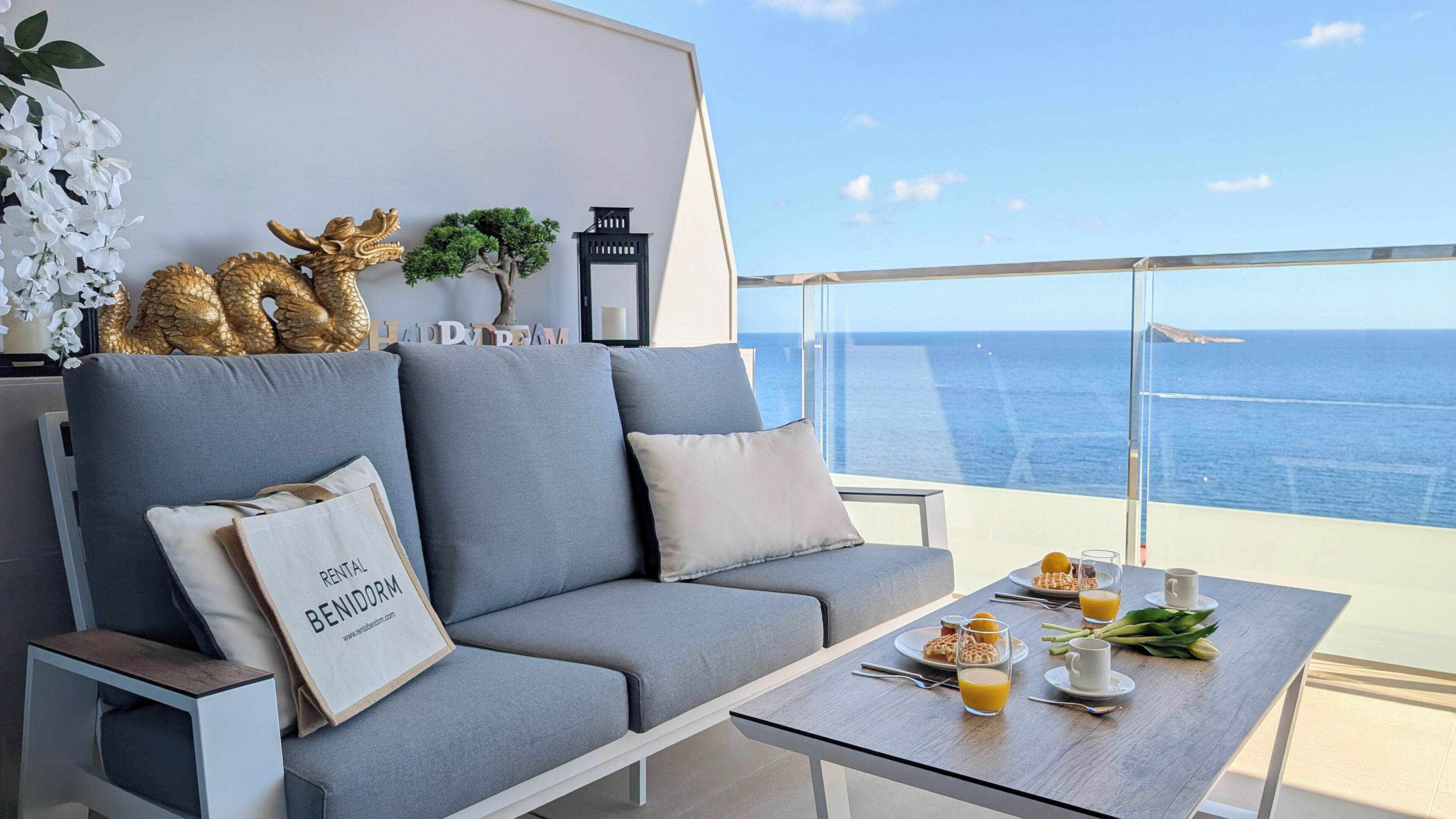 Butterfly Lounge | Terrace/patio