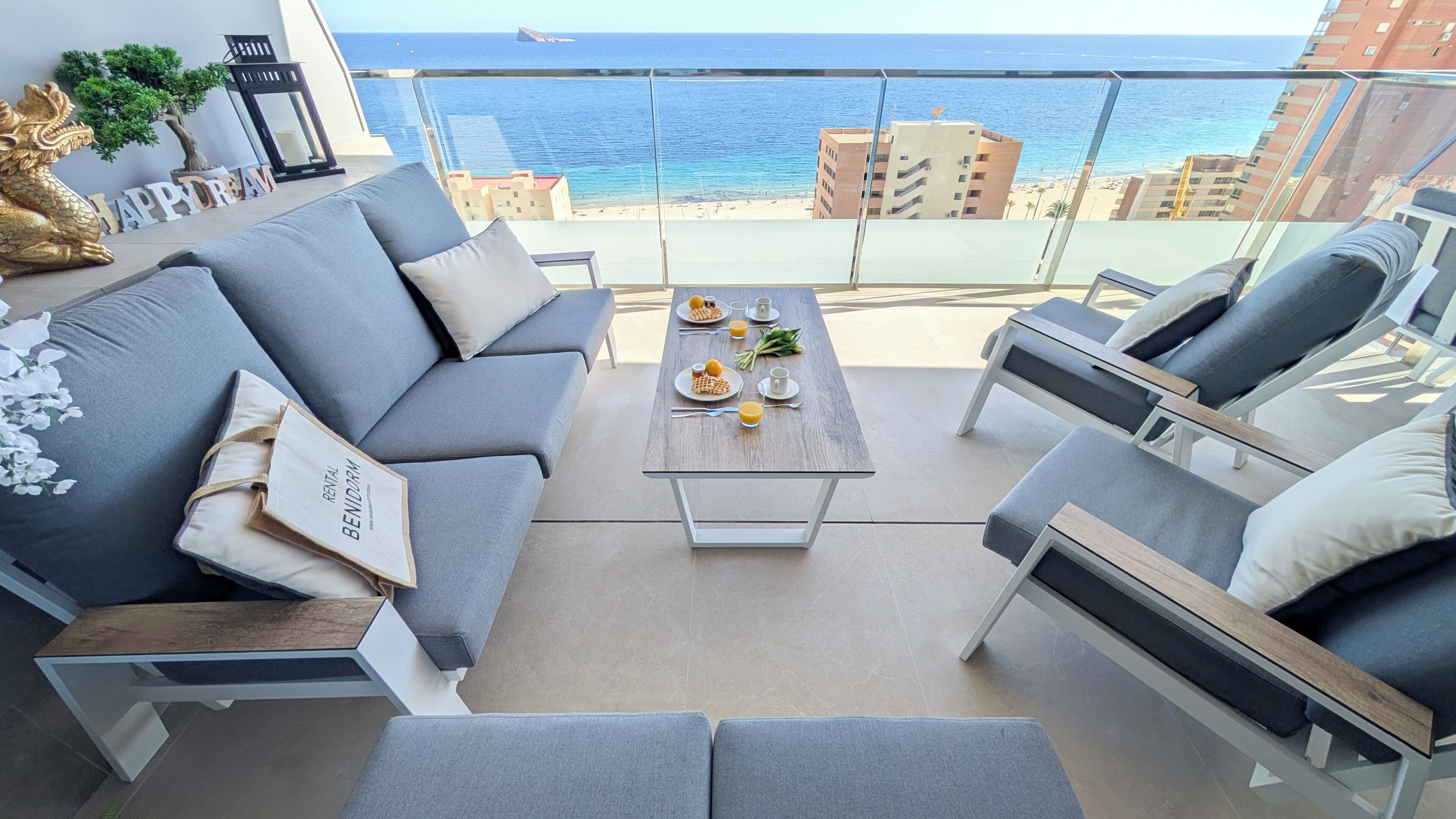 Butterfly Lounge | Terraza o patio