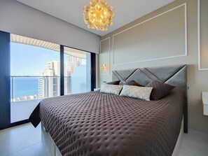 Familie appartement, 2 slaapkamers, uitzicht op zee, aan het strand | Gratis wifi, beddengoed