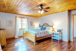 3 dormitorios, tabla de planchar con plancha, wifi y ropa de cama