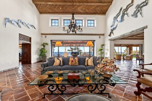 Interior - Palmilla Casa Koll 8 BR Swimmable Beachfront (Palmilla)